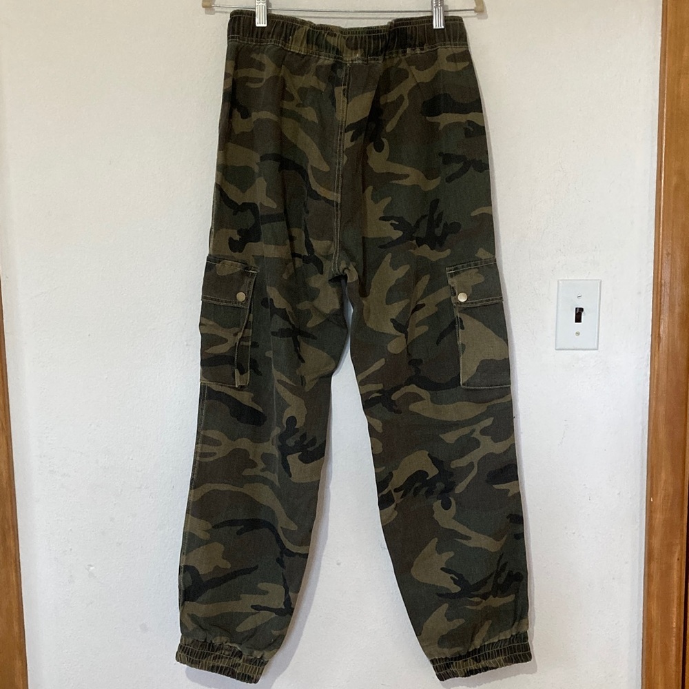POL Camo Joggers NWOT Med - Picture 3 of 3